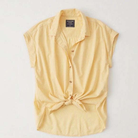Abercrombie & Fitch Tops - 🌼NWT Abercrombie Poplin Shirt🌼